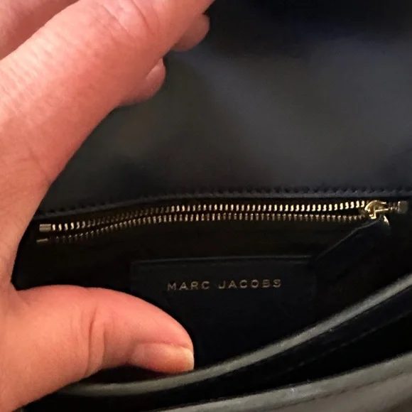 Marc Jacobs Navy Blue and Burgundy Women's crossbody bag - Picture 7 of 7